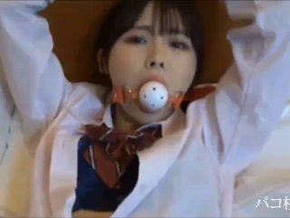 俩小青年带水嫩小女友群交啪啪,逼毛稀疏粉嫩一插就爽的淫叫
